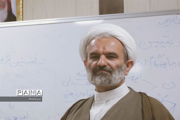 جلسه تبیین بیانیه گام دوم انقلاب در جوادآباد