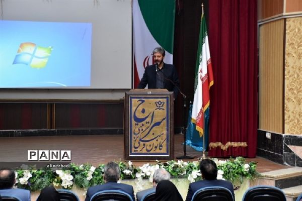 تجلیل از مدیران و کارشناسان کانون‌های فرهنگی و تربیتی ناحیه 7 مشهد مقدس