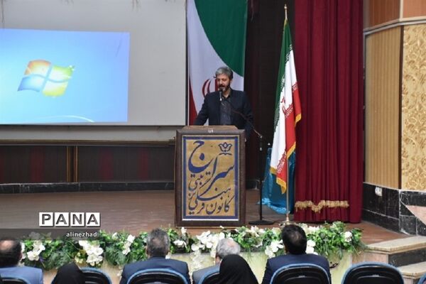 تجلیل از مدیران و کارشناسان کانون‌های فرهنگی و تربیتی ناحیه 7 مشهد مقدس