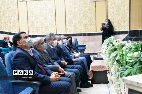 تجلیل از مدیران و کارشناسان کانون‌های فرهنگی و تربیتی ناحیه 7 مشهد مقدس