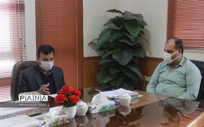 افراد اهل مطالعه منشا اثر در جامعه هستند