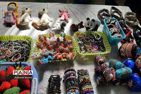 افتتاح بازارچه مشاغل خانگی در آباده