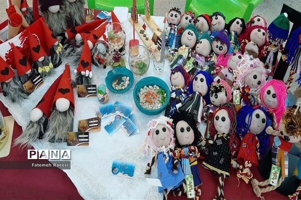 افتتاح بازارچه مشاغل خانگی در آباده