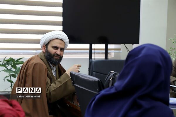 جلسه اعضای دبیرخانه استانی پویش ملی ایران سرسبز