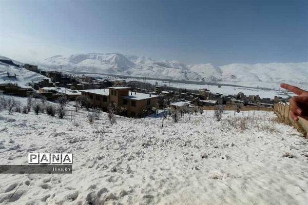 بارش اولین برف اسفند در فارسان