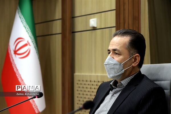 نشست معاون توسعه و پشتیبانی آموزش و پرورش شهر تهران با مدیر عامل بنیاد خیریه فجر