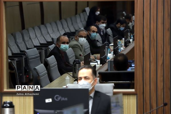 نشست معاون توسعه و پشتیبانی آموزش و پرورش شهر تهران با مدیر عامل بنیاد خیریه فجر