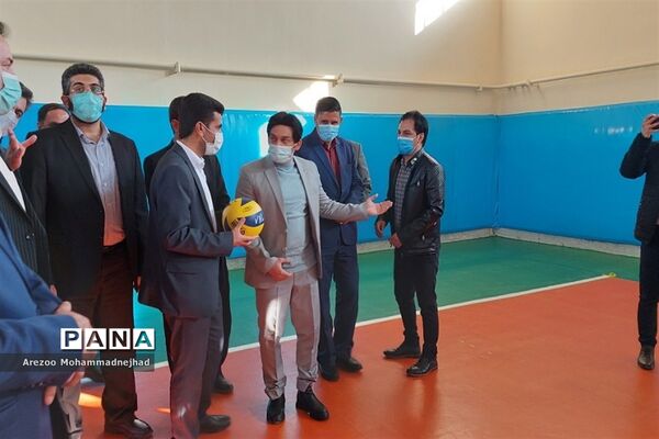 افتتاح سالن ورزشی درون مدرسه‌ای شهید بهشتی در شهرستان قرچک