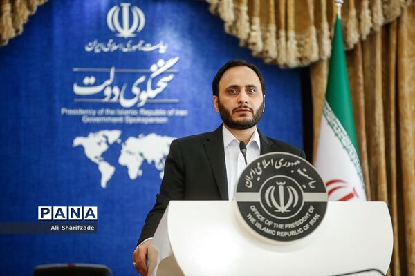 نشست خبری سخنگو‌ی دولت