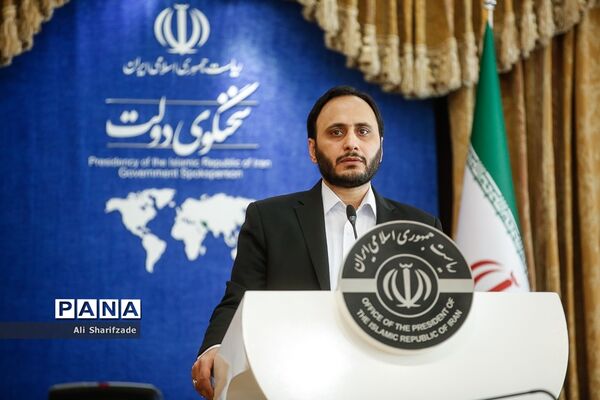 نشست خبری سخنگو‌ی دولت