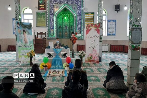 جشن طلیعه بندگی دانش‌آموزان شهرستان فیروزکوه