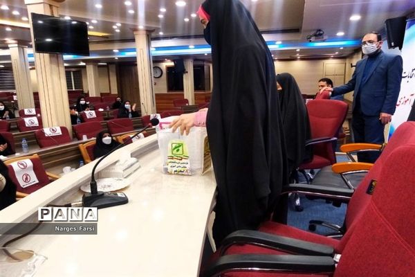 انتخابات هیات رئیسه مجلس دانش‌آموزی دختران استان قم