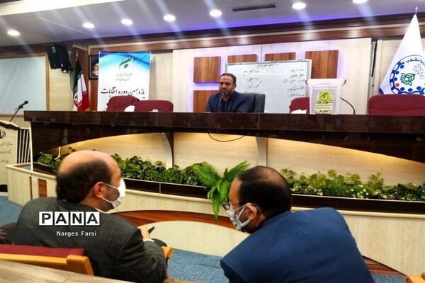 انتخابات هیات رئیسه مجلس دانش‌آموزی دختران استان قم