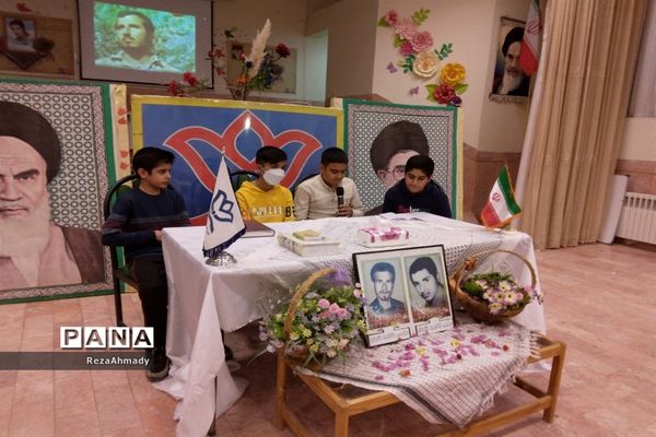 برنامه شبی به یاد شهدا ویژه مربیان شهید کانون‌های کاشمر