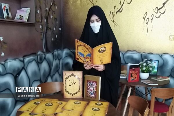 افتتاحیه اولین کافه کتاب در کانون فرهنگی تربیتی قدسیه دماوند