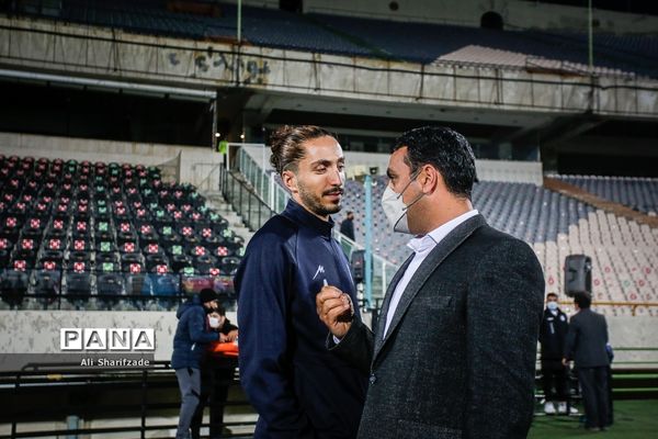 دیدار تیم‌های استقلال و فجر سپاسی