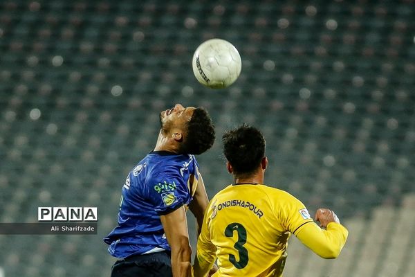 دیدار تیم‌های استقلال و فجر سپاسی