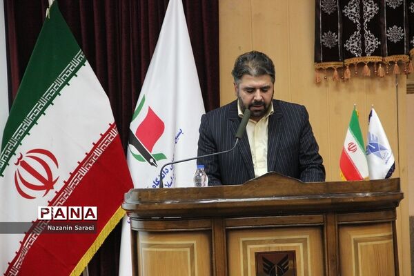 مراسم عصر شعردر دانشگاه‌آزاد اسلامی اسلامشهر