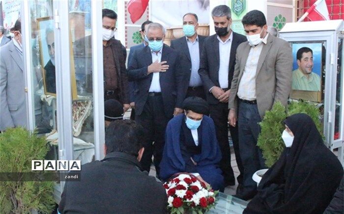 غبارروبی گلزار شهدا  و ادای احترام به شهید سلیمانی