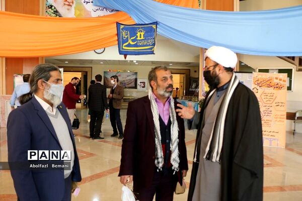 آیین رونمایی از یادمان شهدای گمنام دانشگاه علوم پزشکی قم