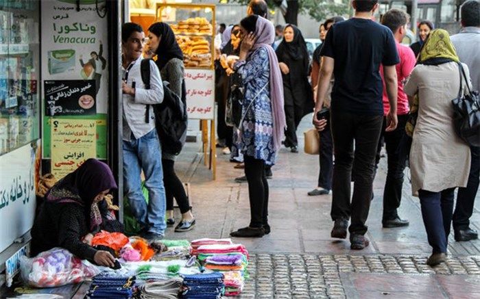 راهکارهای مدیریت شهری برای ساماندهی دستفروشان تهرانی در ایام پایانی سال