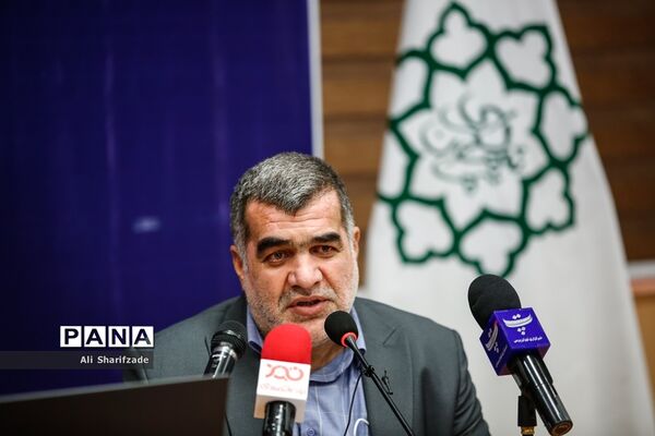 مراسم امضای تفاهم‌نامه شهرداری تهران و بنیاد مسکن انقلاب اسلامی
