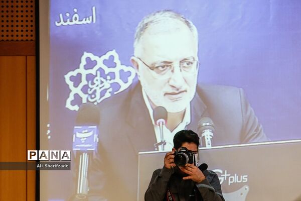 مراسم امضای تفاهم‌نامه شهرداری تهران و بنیاد مسکن انقلاب اسلامی