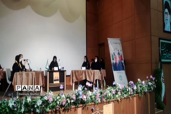 دومین دوره مسابقات مناظره دانش‌آموزی در ناحیه یک شیراز