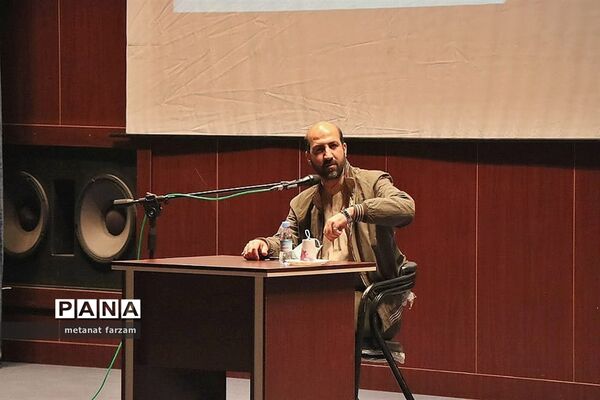 برگزاری همایش جهاد تبیین بیانیه گام دوم انقلاب در شهرستان دماوند