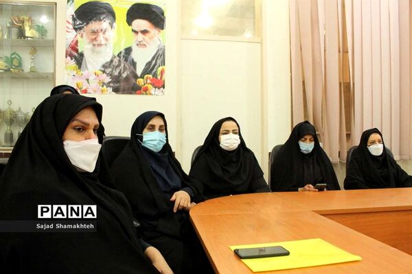 تقدیر از روسا و کارشناسان حوزه ستادی معاونت پرورشی و فرهنگی خوزستان