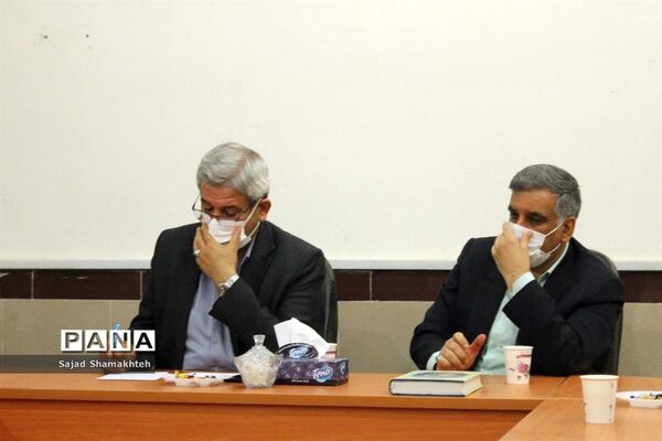 تقدیر از روسا و کارشناسان حوزه ستادی معاونت پرورشی و فرهنگی خوزستان