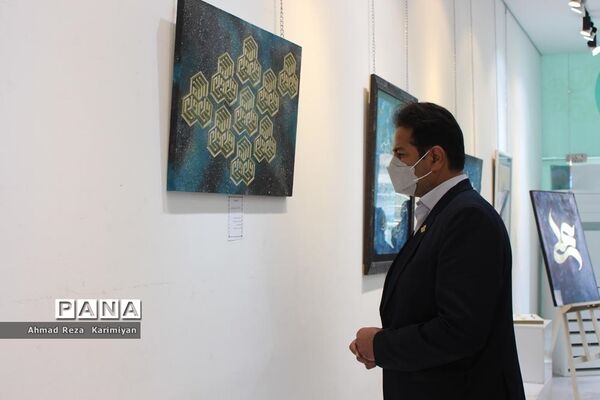 نمایشگاه هنرهای تجسمی دانش‌آموزان هنرستان طریق القدس شهرستان آباده