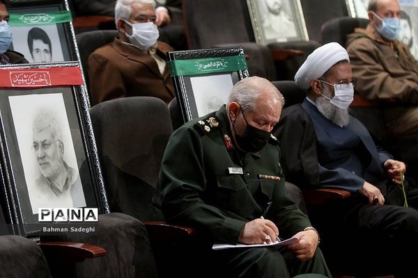 آیین رونمایی از دستاوردهای پژوهشگاه علوم و معارف دفاع مقدس