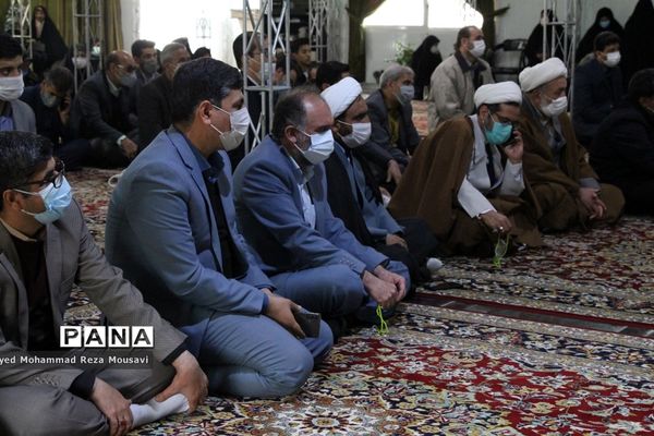 مراسم غبارروبی مزار  شهدا در بهشت رضا مشهد به مناسبت هفته امور تربیتی