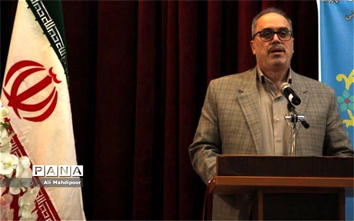 توسعه فضای انقلابی و آگاهی‌بخشی به نسل جدید از تکالیف معاونین پرورشی است