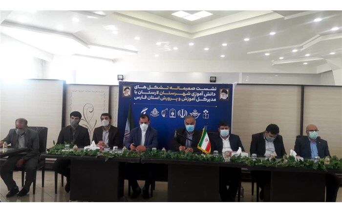 تشکل‌های دانش‌آموزی به طور مشخص انتظارهای خود از معلمین را در چارچوب سند تحول بنیادین مشخص کنند