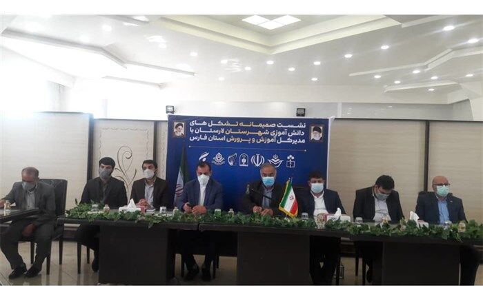 تشکل‌های دانش‌آموزی به طور مشخص انتظارهای خود از معلمین را در چارچوب سند تحول بنیادین مشخص کنند