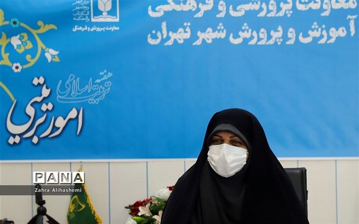 دانش آموزان سربازان جنگ فرهنگی حال حاضر هستند