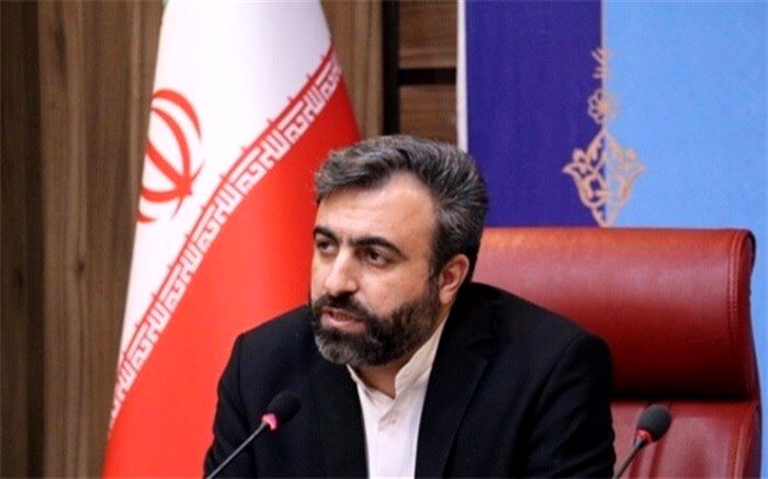 تکریم و بزرگداشت مقام معلم  شامل همه معلمان شود