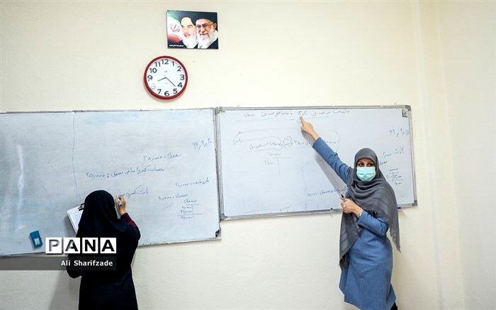 همه مدارس به حداقل یک مربی قرآن نیاز دارند