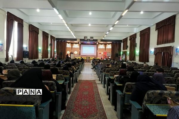 مراسم بزرگداشت سالروز تأسیس کانون‌های فرهنگی تربیتی در اداره آموزش و پرورش ناحیه 5 استان اصفهان