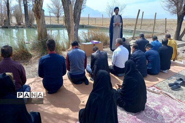 مراسم تجلیل از مربیان پیشتاز جرقویه علیا