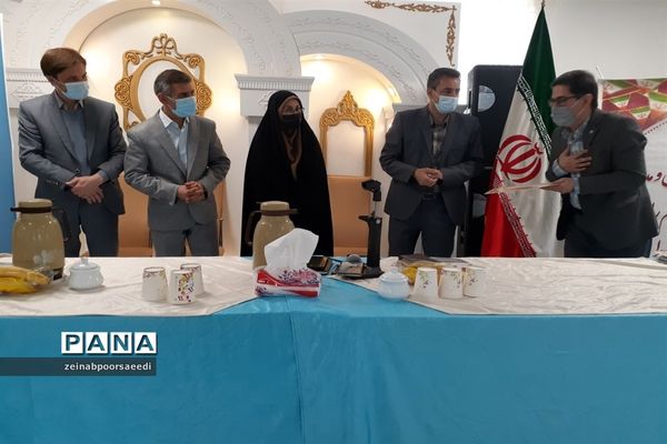 نشست صمیمی معاونان و مربیان پرورشی و مشاوران مدارس با مدیر آموزش و پرورش فیروزکوه