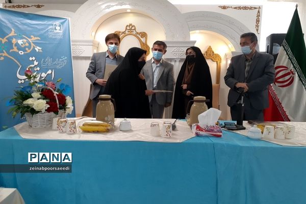 نشست صمیمی معاونان و مربیان پرورشی و مشاوران مدارس با مدیر آموزش و پرورش فیروزکوه