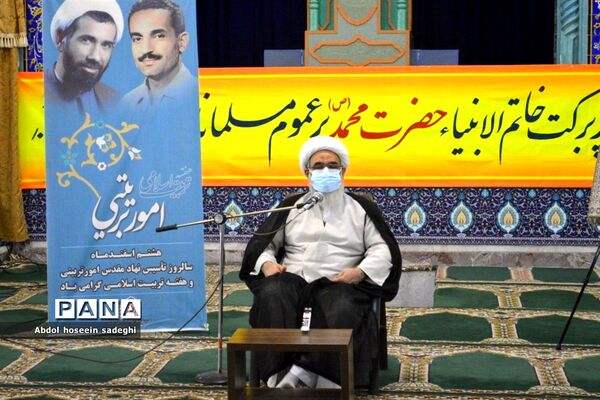 دیدار مسئولان آموزش و پرورش استان بوشهر با نماینده ولی فقیه در استان و امام جمعه بوشهر