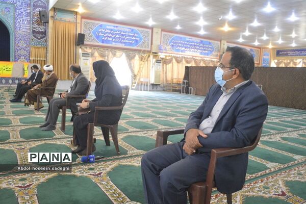 دیدار مسئولان آموزش و پرورش استان بوشهر با نماینده ولی فقیه در استان و امام جمعه بوشهر