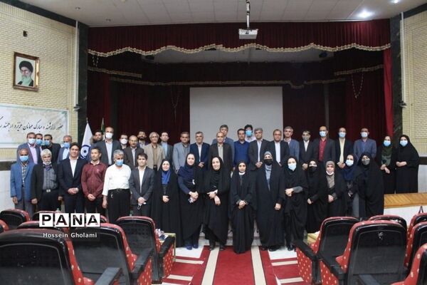 آیین قدردانی و معارفه روسای قدیم و جدید دانشگاه فرهنگیان استان بوشهر
