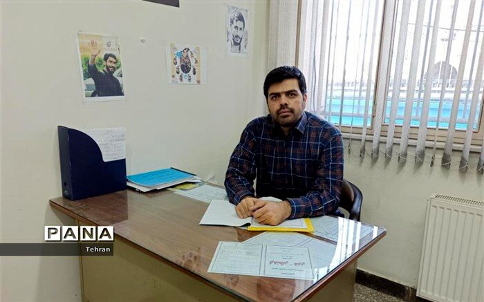 مربیان پرورشی، مجریان و فرماندهان اجرای گام دوم انقلاب در مدارس هستند
