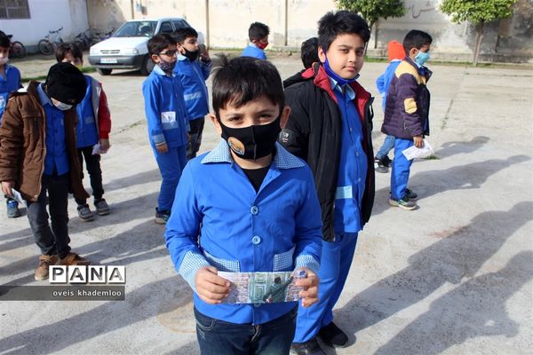 جشن نیکوکاری در مدارس گلوگاه