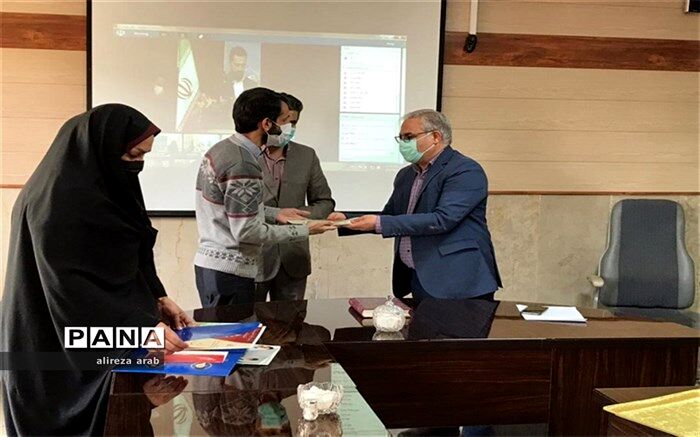 نظام تعلیم و تربیت در ایران  معرف یک نظام ولایی و دینی است